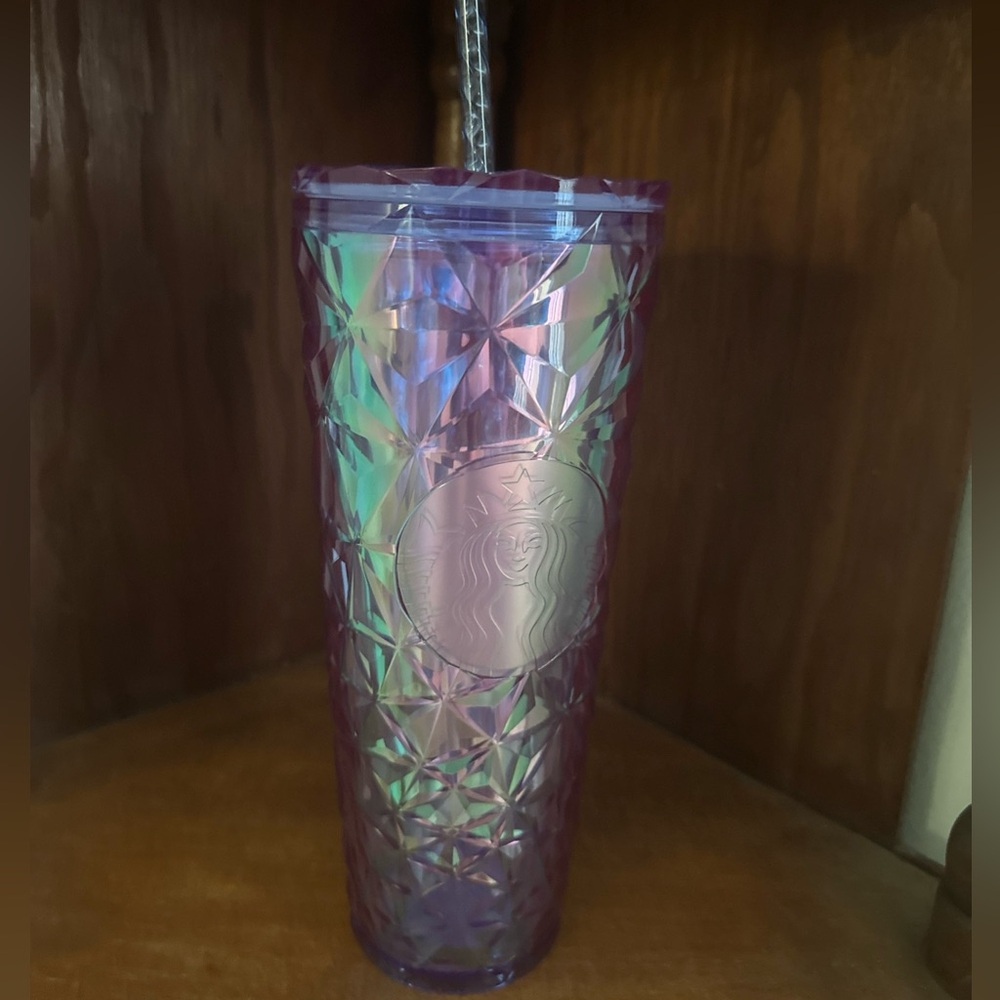 Starbucks, Venti 24 ounce Tumblr cold cup diamond prism 2024 LAST ONE
